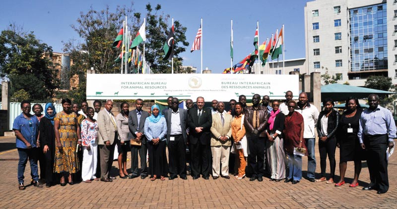 © 2017 AU-IBAR. Group photo of AU-IBAR and IGAD-ICPALD staff at the hand-over ceremony.