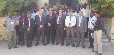 © 2015 AU-IBAR. Group photo of participants.