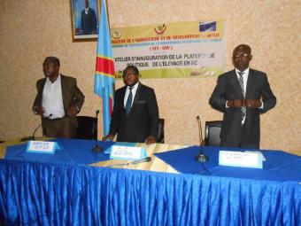 © 2014 AU-IBAR. Opening ceremony: Honoré N’Lemba Mabela (left), Excellency Minister Chrisostome Vahamwiti (centre) and Hiver Boussini (right) during the opening ceremony at Hotel Venus.
